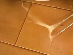 Pussy Juice Dripped Down During Masturbation
