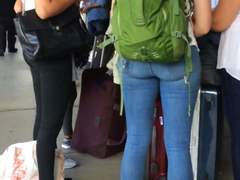 Foregin bubble butt at FLL airport 1