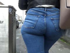 Candid big ass in tight jeans, what an ass