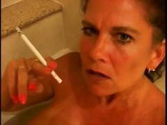 Hot Busty Mature Cougar Smoking 120s In Tub