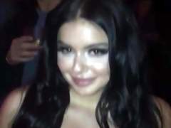 Ariel Winter - big boobs, nipple slip