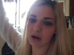 British blonde pee fart