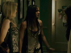 Caroline D'Amore vs Leah Pipes - ''Sorority Row'' (2009)